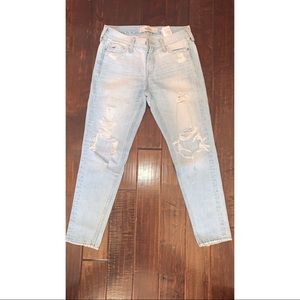 Hollister & Co boyfriend jeans size 25